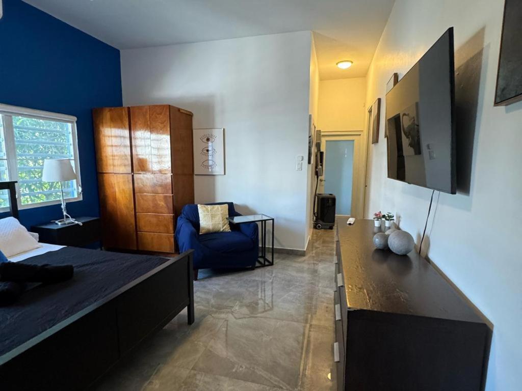 Apartment Elegant 1-br Penthouse In Condado! San Juan