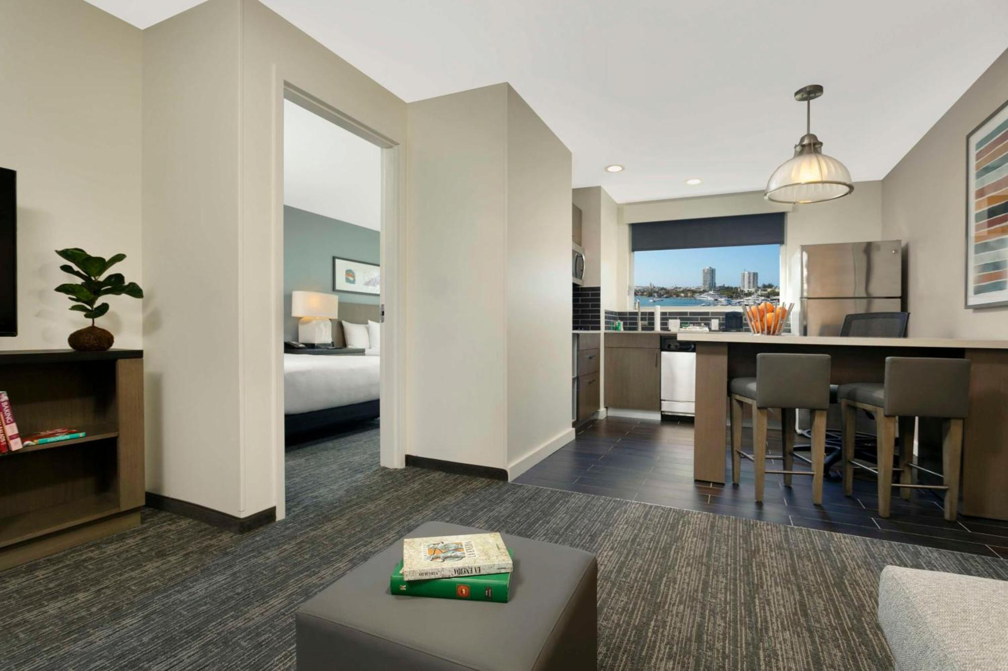 Hyatt House Hotel 3*