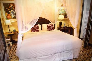 Hotel Herencia