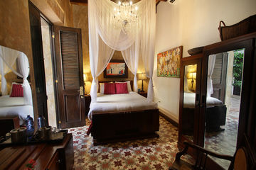 Herencia Hotel