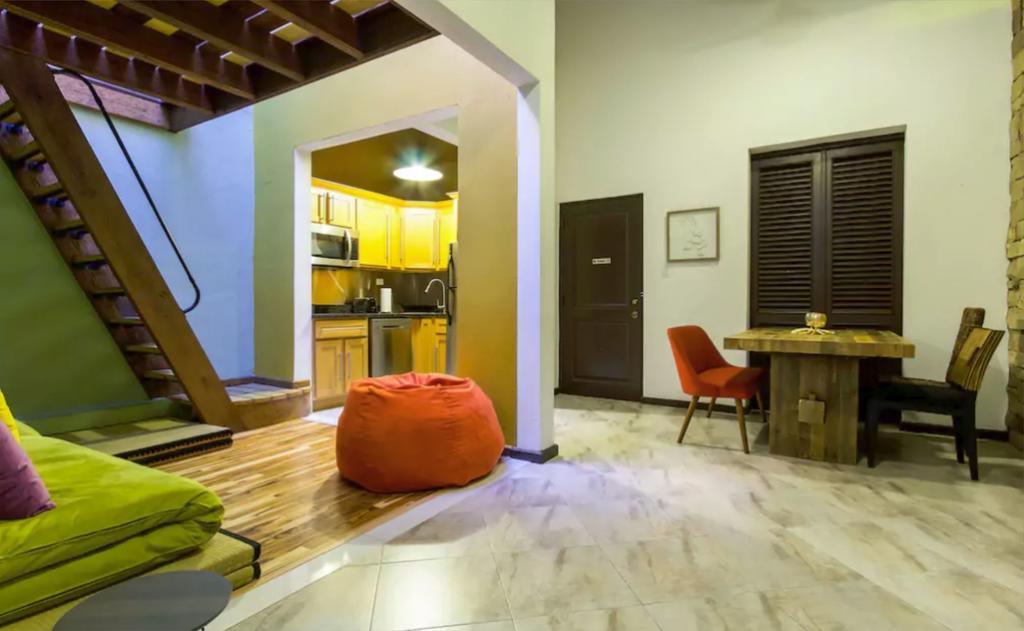 315 Recinto Sur Old Apartment