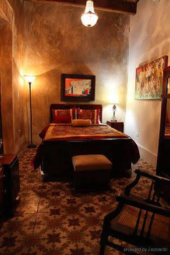 Hotel Herencia 3*