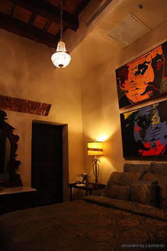 Herencia Hotel 3*