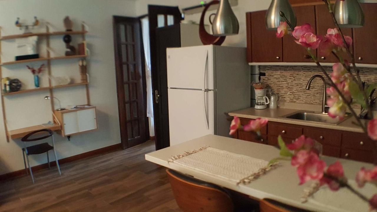 Cozybeach Large 1bdrapt 50 Steps From Atlantic Ocean Private Street Between Ocean Park & Isla 5 Mins From Airport Apartment San Juan