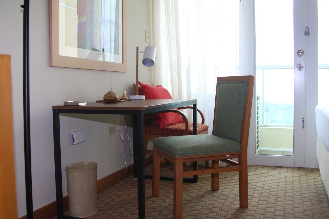 Condado Lagoon Villa Apt Aparthotel