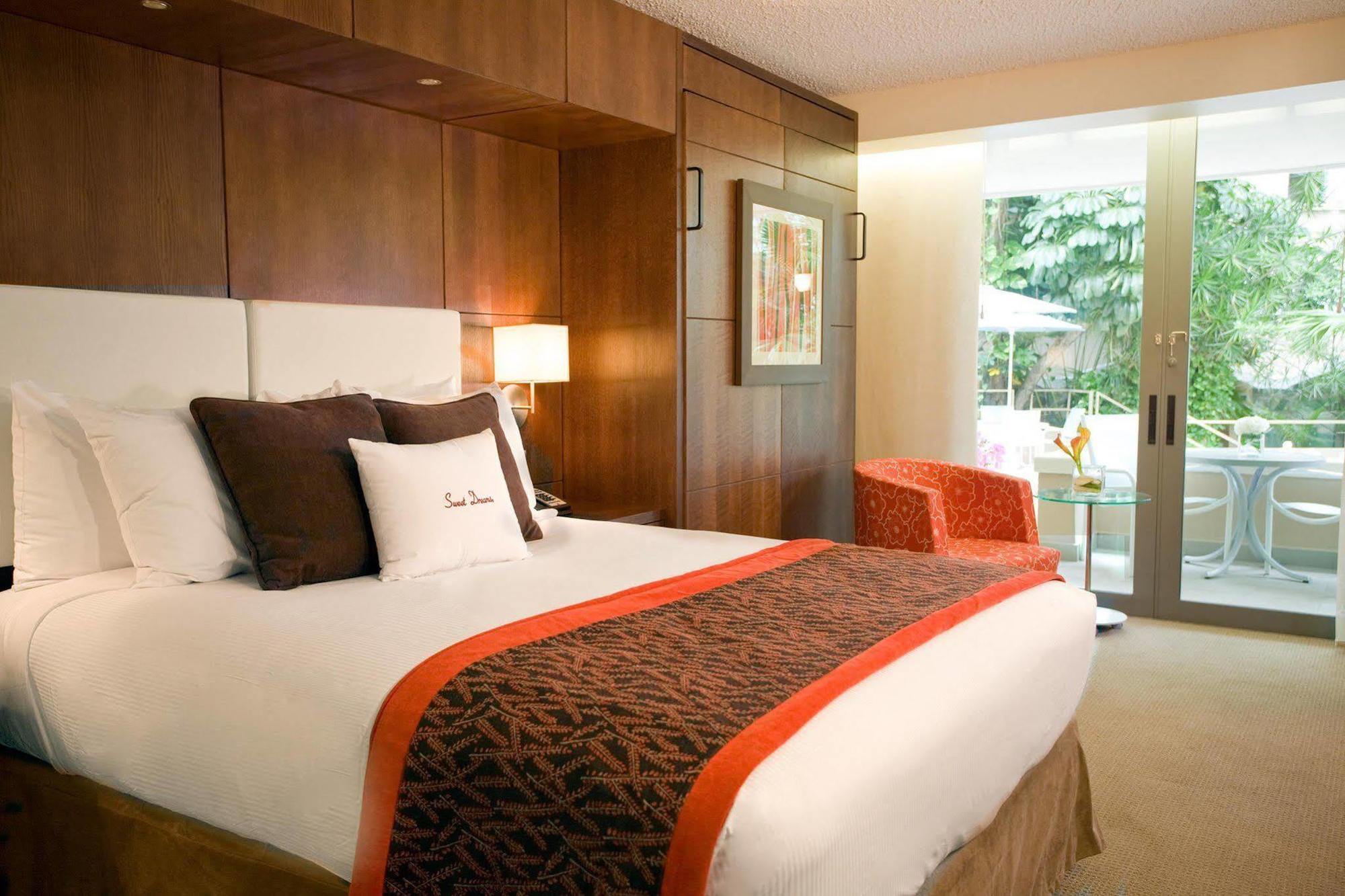 Doubletree By Hilton