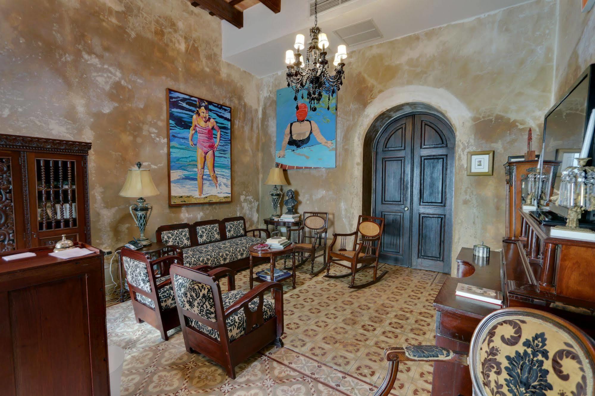 Herencia Hotel