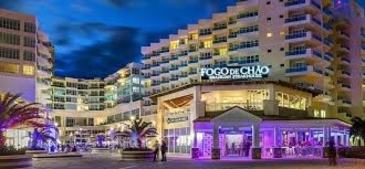 Condado Lagoon Villa Apt 3*