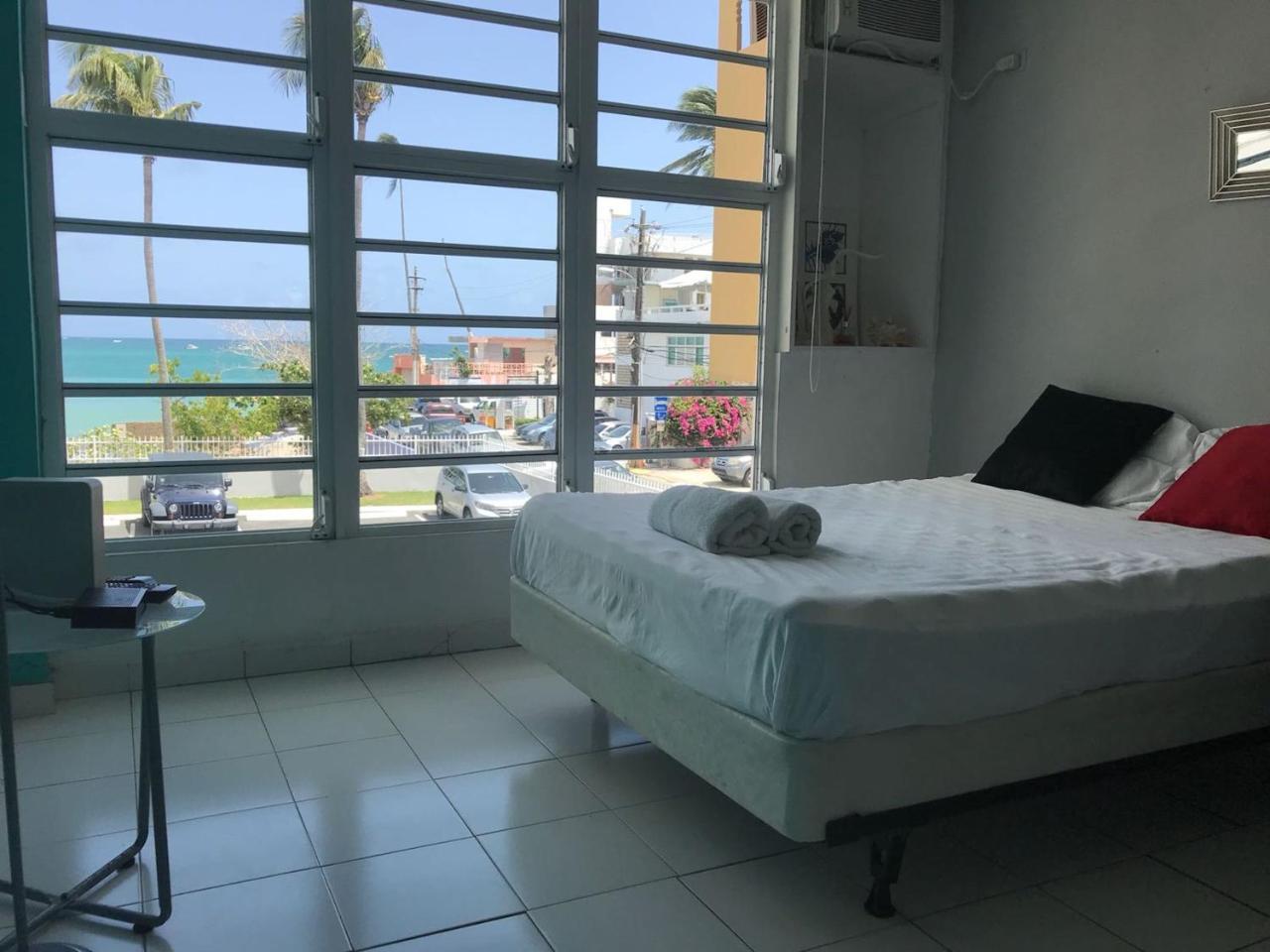 Coco Mar Oceanview Apartment