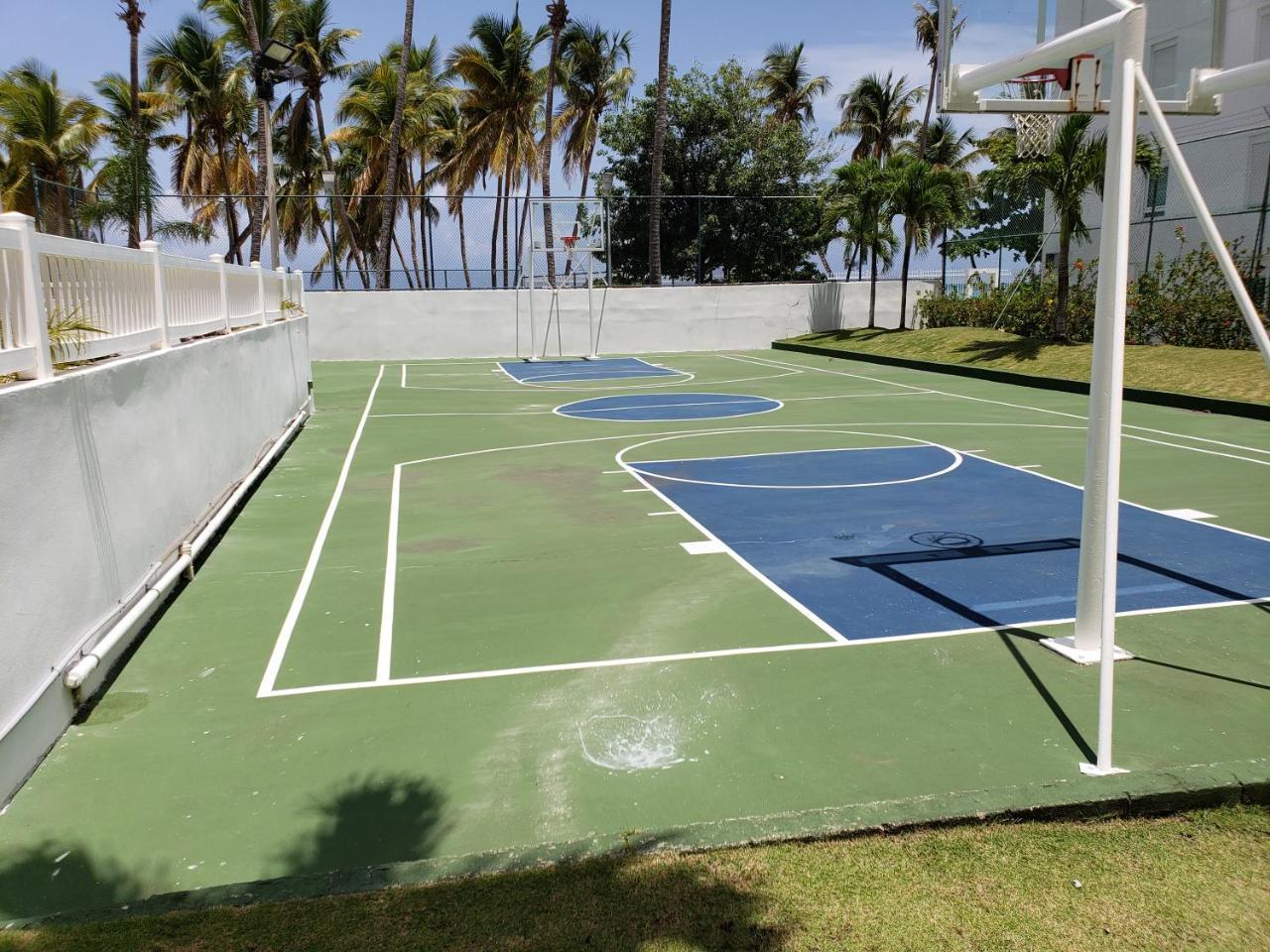 Apartment Beach Front At Marbella Del Caribe *