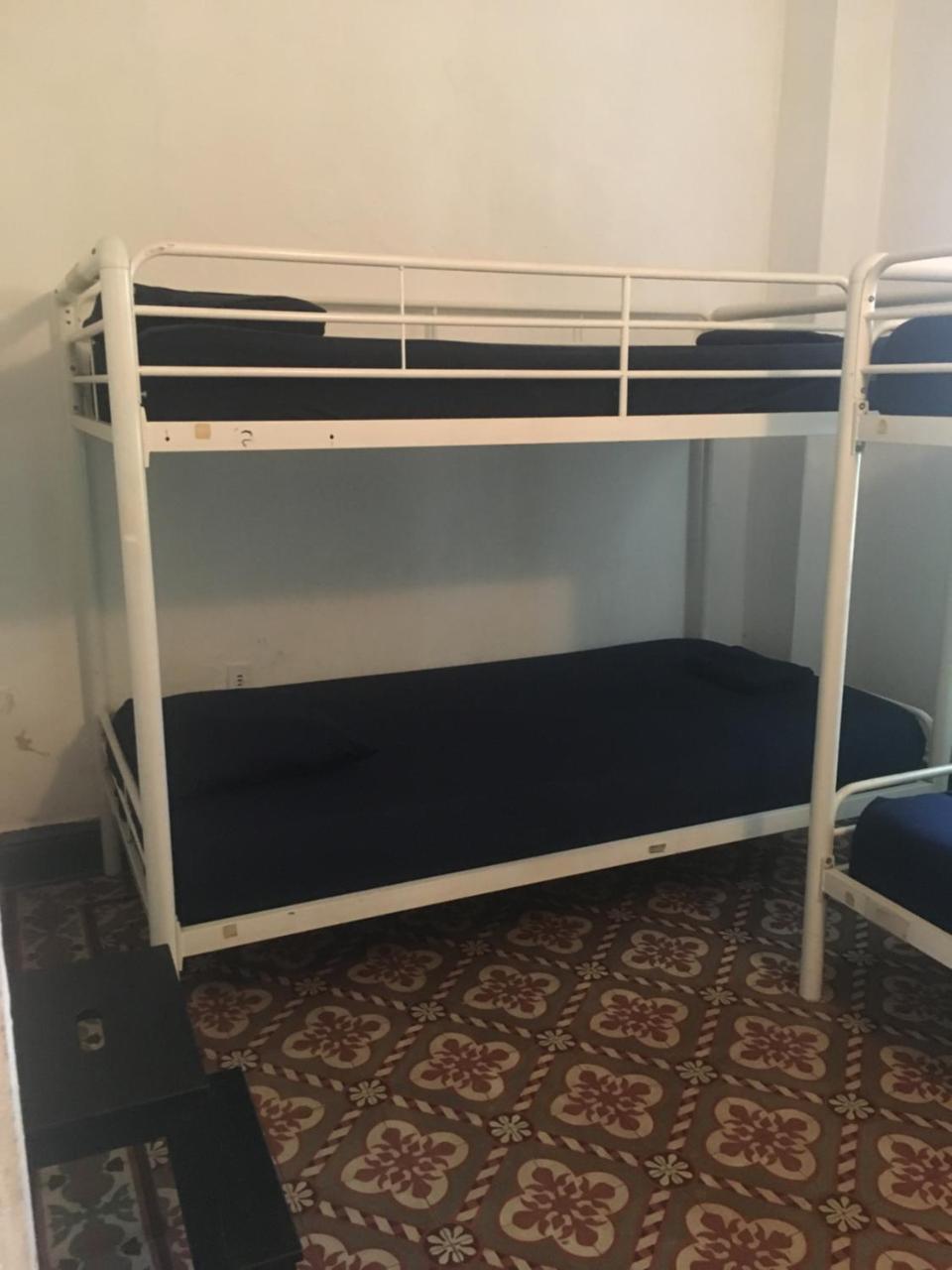 H1 Miramar Hostel *