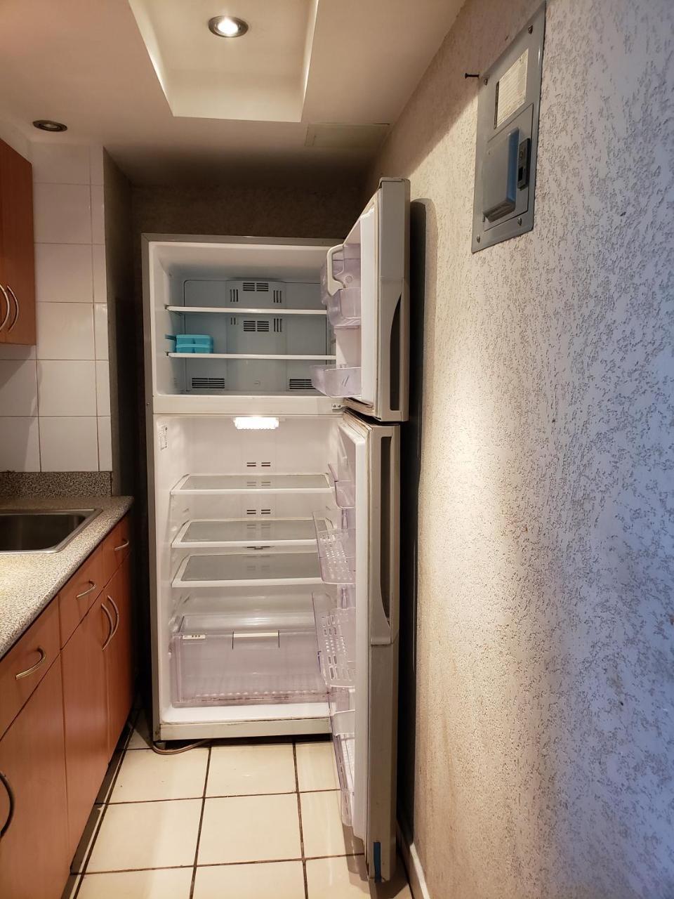 In San Juan, 4 Guests Max, 1 Br-1 Bth, Full Kitchen, Free Internet-parking Apartment