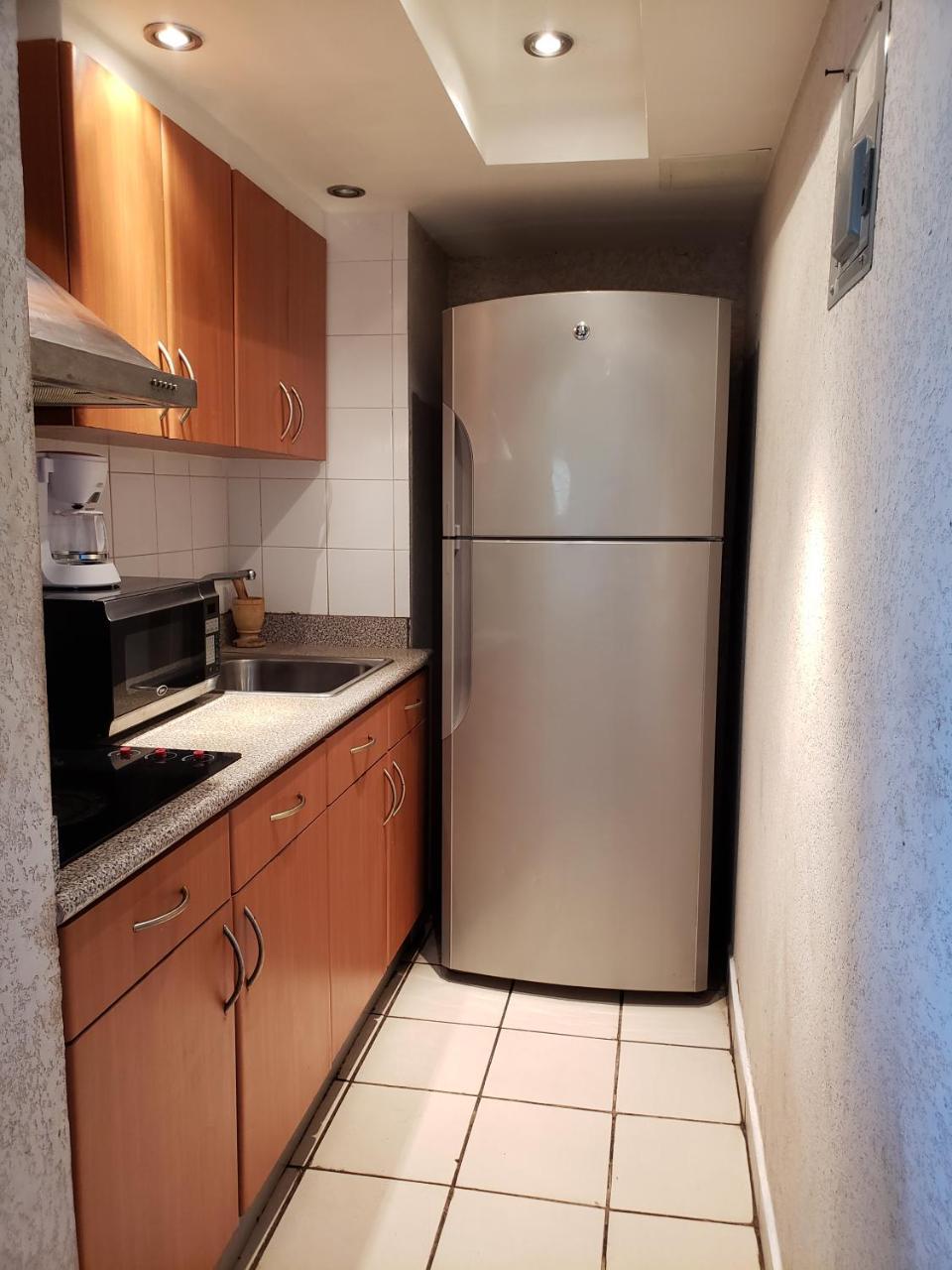 Apartment In San Juan, 4 Guests Max, 1 Br-1 Bth, Full Kitchen, Free Internet-parking *