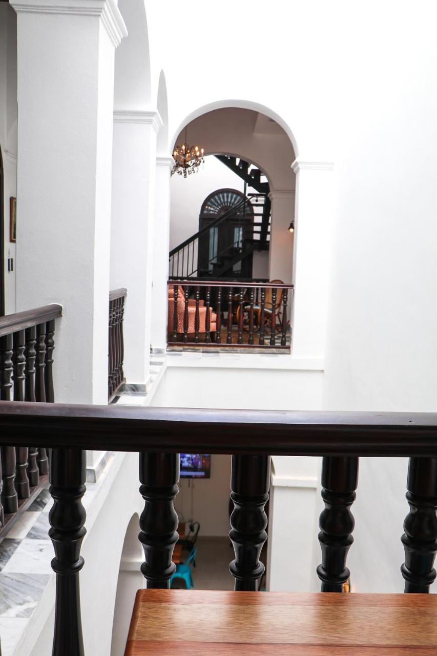352 Boutique Inn 3*