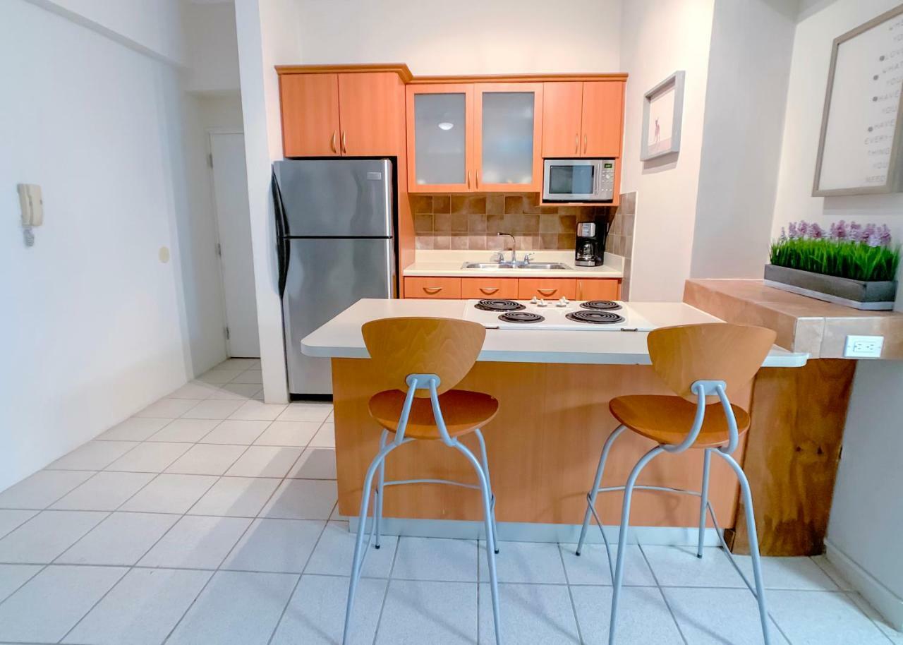 Condado Luxury Suites Apartment