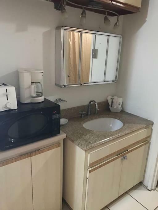 Non Stop Party Apartment