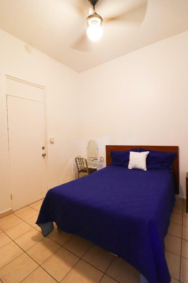 Guest house Henry's 2*