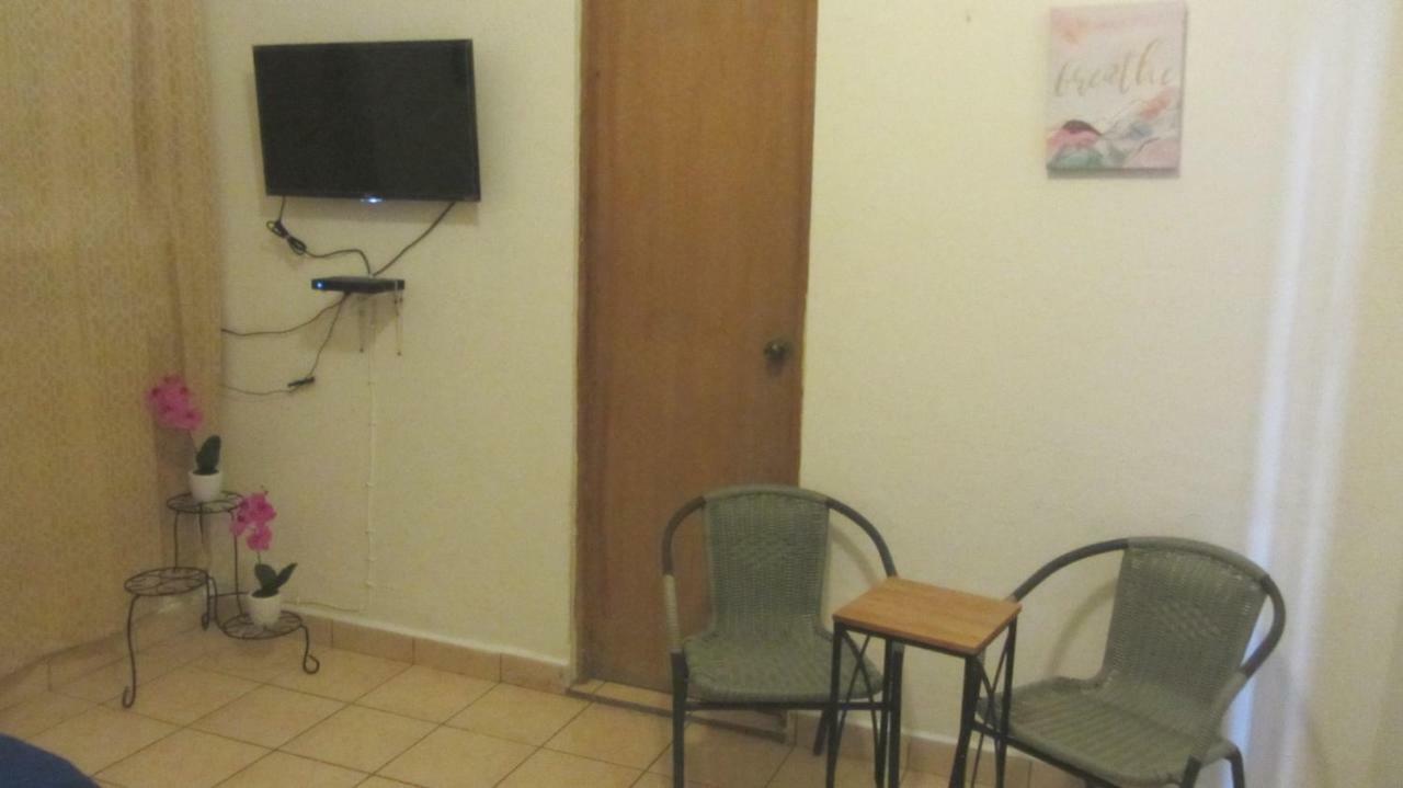 Guest house Henry's 2*