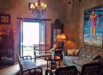 Herencia Hotel