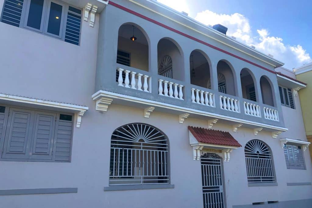 Apartment Two Bedroom Apt In Old Sj Five Min Walking From The Beach - Sevilla Court I San Juan