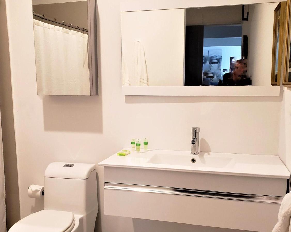 Kasa The Lofts Of Old 202 Huge 2 Bed 2 Bath For 6 Interior Terrace Apartment *