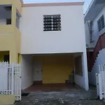 Comfy Apartment Close To The Beach!