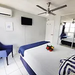 Ocean View Building + Pool, Next To Intercontinental Hotel . Best Location Isla Verde Beach