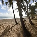 Kasa Las Palmas Studio Apt For 2 Ocean View Beachfront Condo Pool