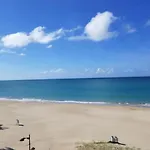 Apartamento Con Vista Al Mar En Isla Verde Carolina