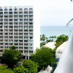 Beautiful 3Br Near Beach With Pool And Parking