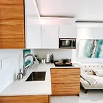 Comfy Modern Studio Apt @ San Juan Distrito T-Mobile