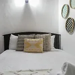 Rustic Peaceful Apt In Old San Juan For Group