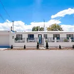 Stylish Comfy Boho Style Home W/ Parking@ San Juan