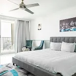 Gorgeous Ocean View Condo W/Beach Access & Parking