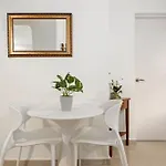 Prime Location At Condado Beach 1Br 1Ba - Apt 8