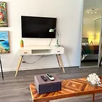 Kasa Galicia By The Sea - Cabana Studio Apt For 2 Beachfront Condo Pool