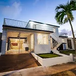 Entire Vacation Home In San Juan - Fits 10