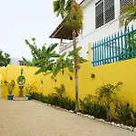 Casa Amarilla