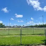 Breezy 1 Bed Apt, Short Ride From Airport And Beach