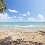 Otium Amazing Beachfront Getaway With Balcony