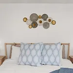 Otium Amazing Beachfront Getaway With Balcony