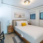 Emerald Haus 12Bd 6Bath Sleeps 26 People