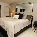 Sea Breeze Apartment