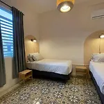 Chic And Classic Apartment In Santurce Apt 1