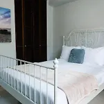 203-Tranquil Renovated Charm In The City, Near The Beach With Free Parking