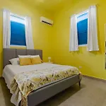 Cozy High-Ceiling Urban Studio Mm2
