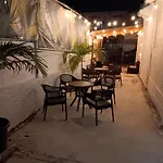 Oasis Inn