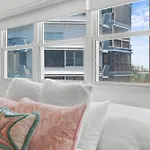 Modern & Cozy Studio In The Heart Of Isla Verde
