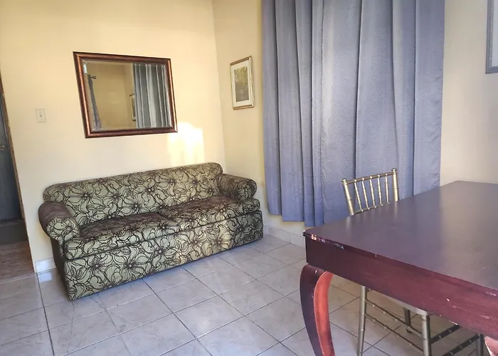 Del Valle Central Casa Near Trendy Calle Loiza- One Bedroom With Queen