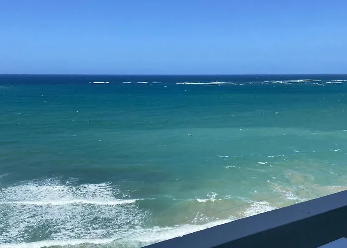 Kasa Blue Ocean - 2 Bed 2 Bath For 4 Ocean View Balcony Beachfront Condo Pool